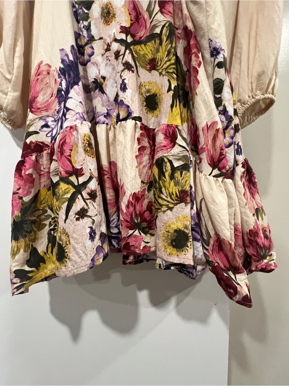 Express side cut out Floral V-Neck Cream Midi Dress - Picture 5 of 5